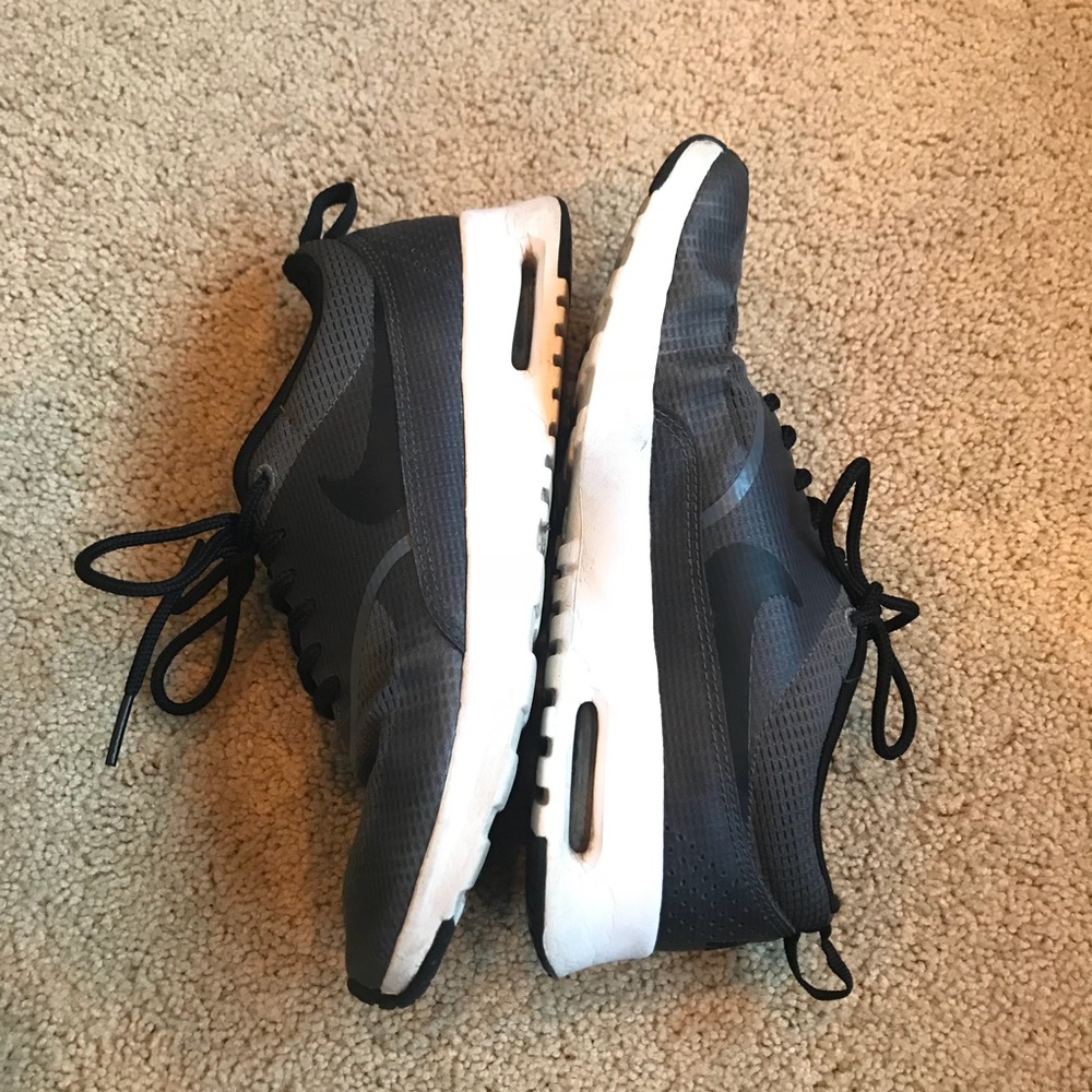 NIKE AIR MAX THEA